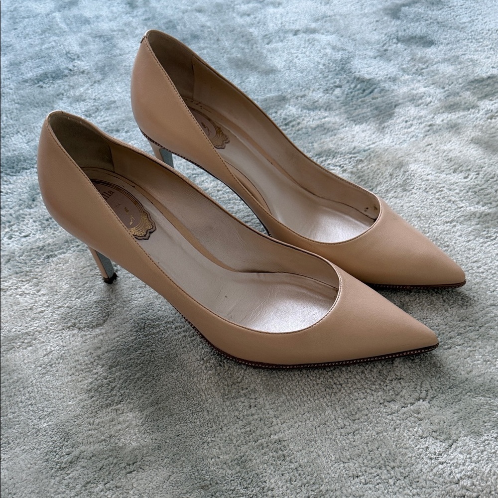 Rene Caovilla Elegant Nude Pumps size 39